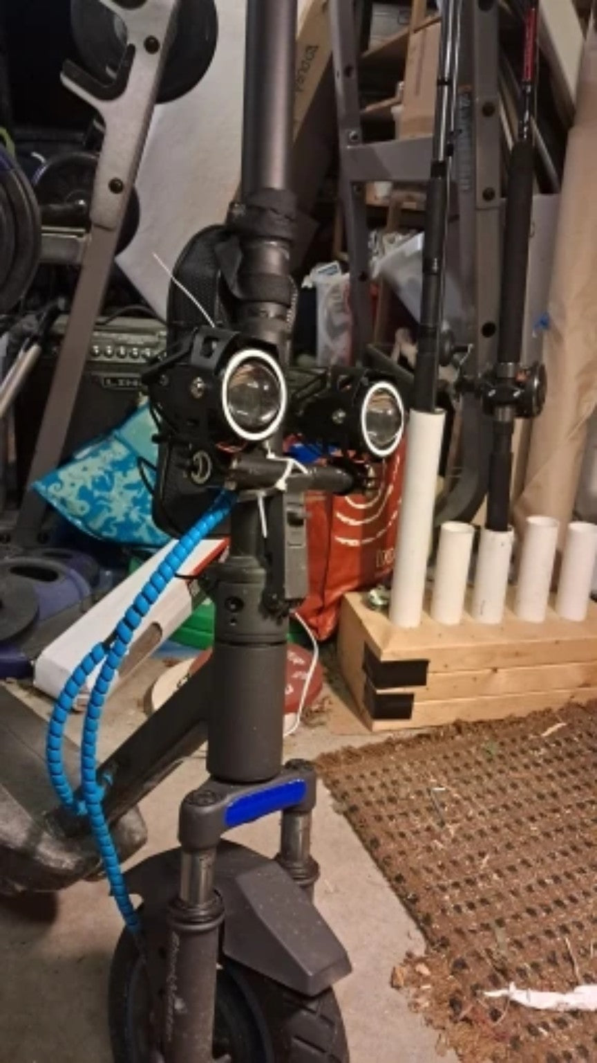 U7 auxiliary spotlights installed on scooter, real customer photo