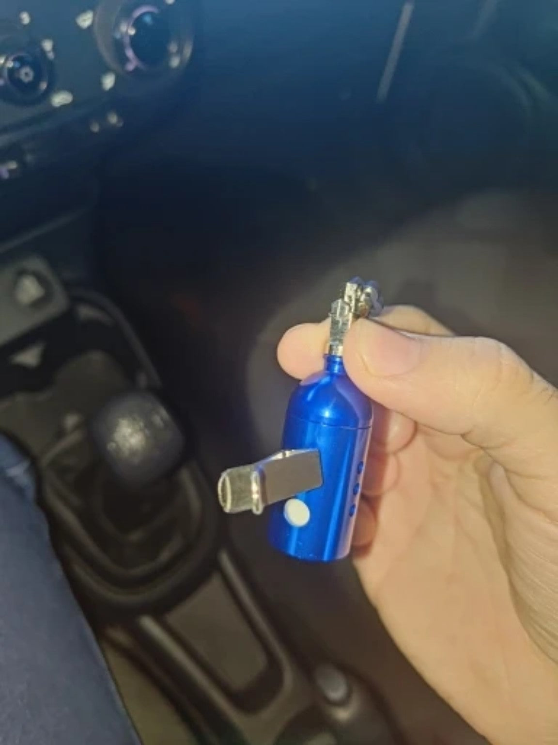 RivoMoto Car Air Vent Freshener – real product photo 2
