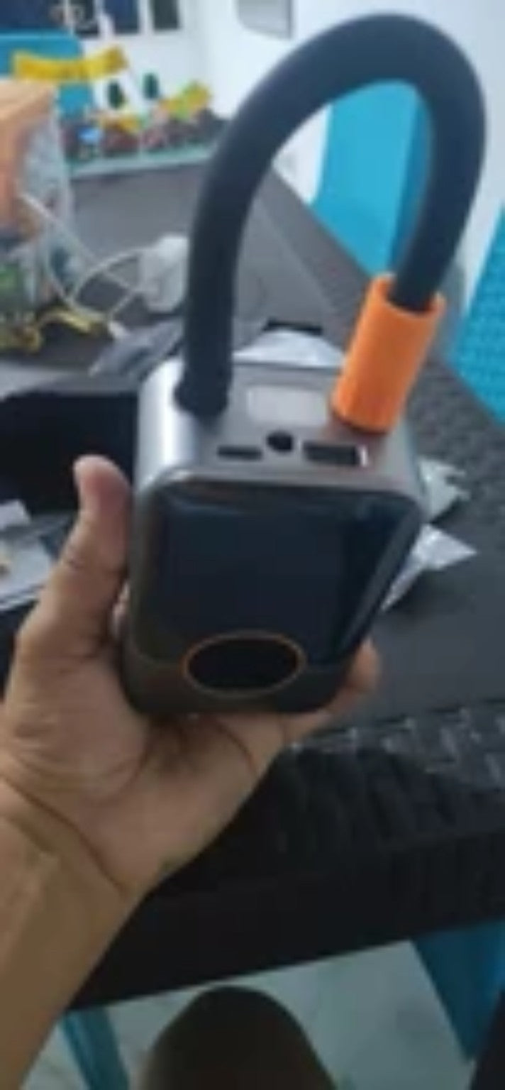 Fotografía real del inflador portátil y accesorios – 107130