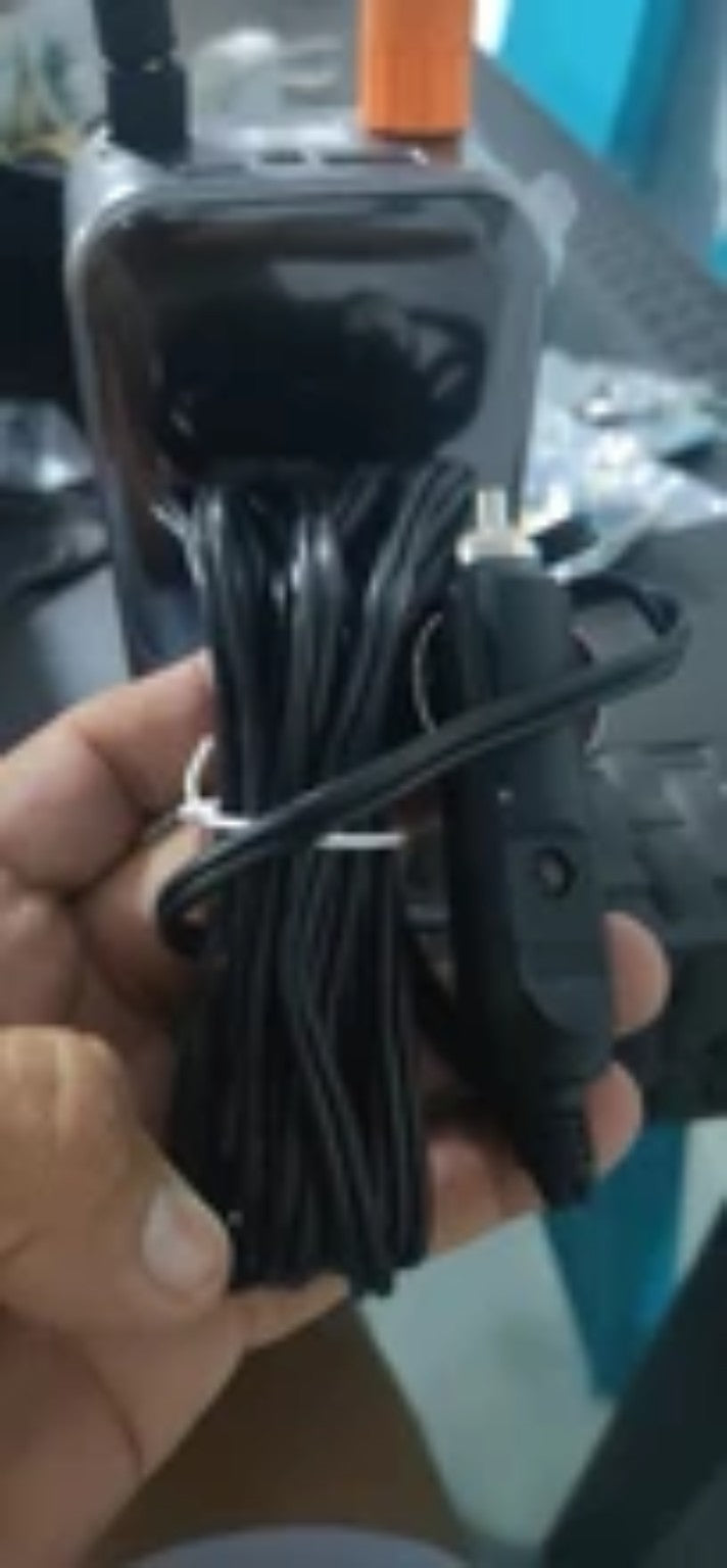 Fotografía real del inflador portátil y accesorios – 107132